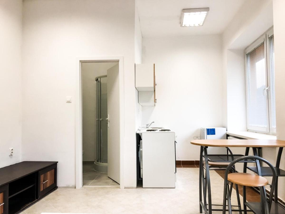 Apartmany Alzuz Rózsahegy Kültér fotó